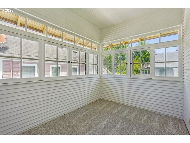 2685 Nw SAVIER St, Portland, OR 97210