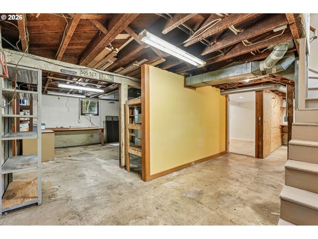 2685 Nw SAVIER St, Portland, OR 97210