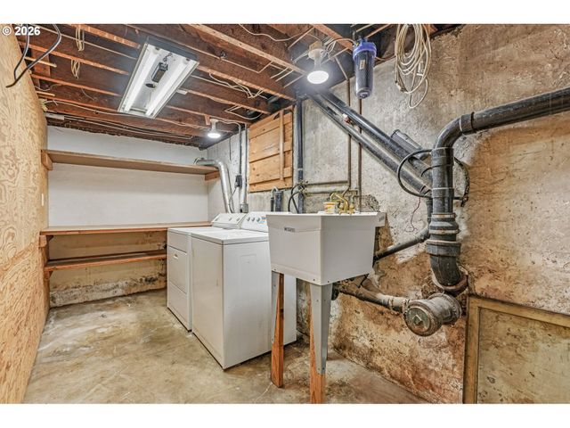 2685 Nw SAVIER St, Portland, OR 97210