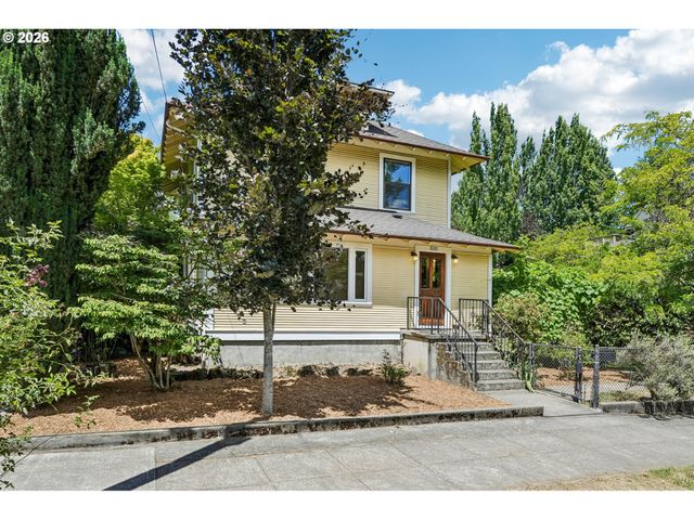 2685 Nw SAVIER St, Portland, OR 97210