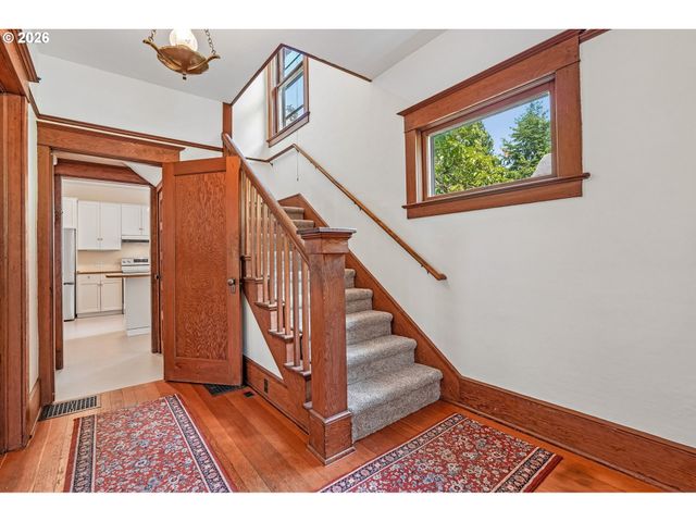 2685 Nw SAVIER St, Portland, OR 97210