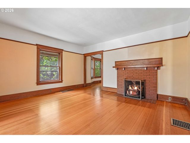 2685 Nw SAVIER St, Portland, OR 97210