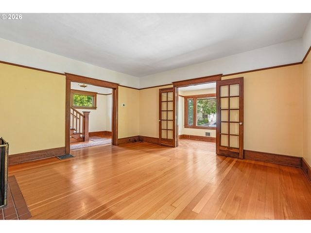 2685 Nw SAVIER St, Portland, OR 97210