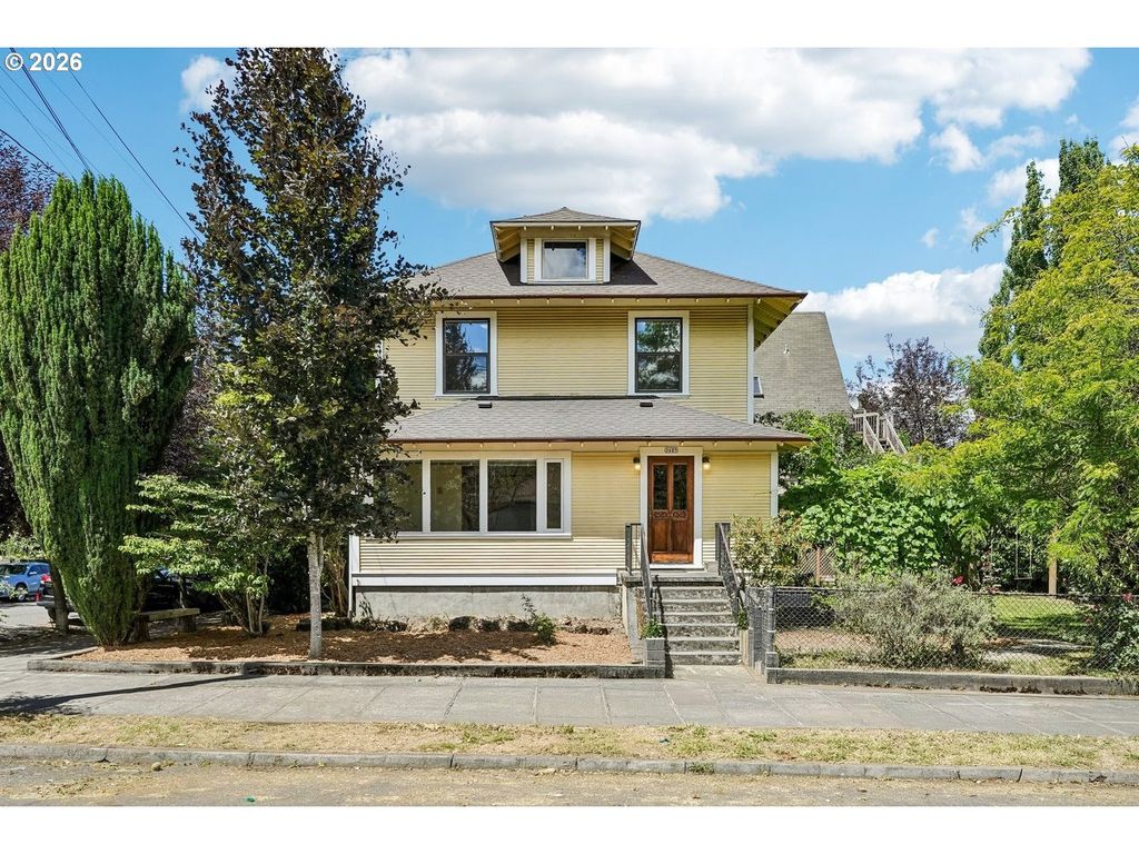 2685 Nw SAVIER St, Portland, OR 97210