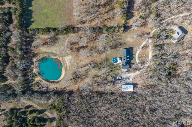 22198 Glencastle Lane, Lebanon, MO 65536