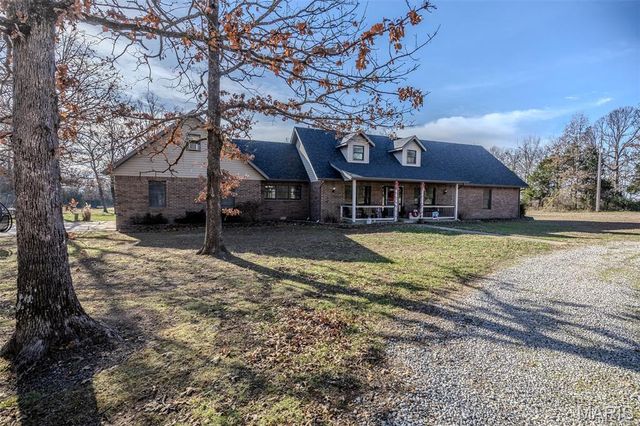 22198 Glencastle Lane, Lebanon, MO 65536