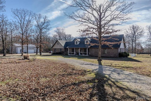 22198 Glencastle Lane, Lebanon, MO 65536