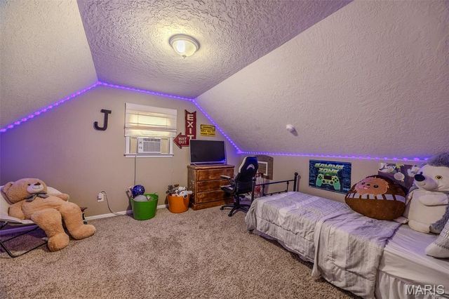 22198 Glencastle Lane, Lebanon, MO 65536