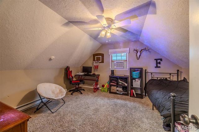 22198 Glencastle Lane, Lebanon, MO 65536