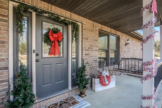 22198 Glencastle Lane, Lebanon, MO 65536