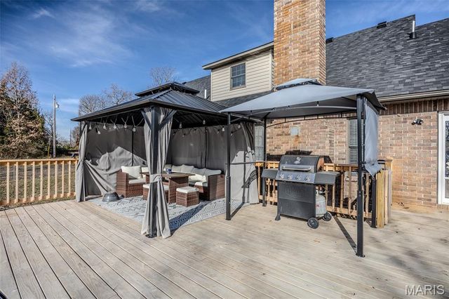 22198 Glencastle Lane, Lebanon, MO 65536