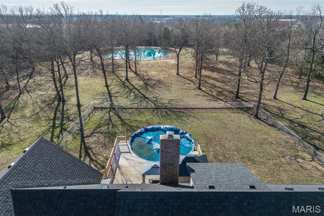 22198 Glencastle Lane, Lebanon, MO 65536