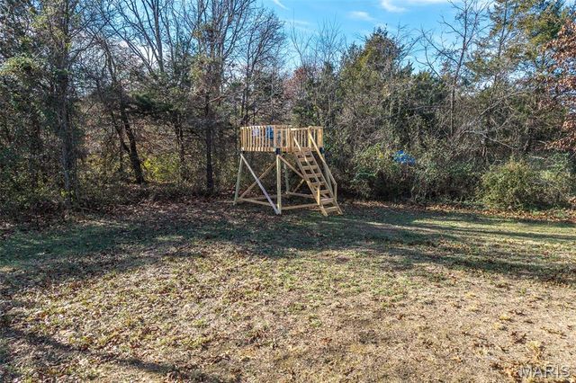 22198 Glencastle Lane, Lebanon, MO 65536