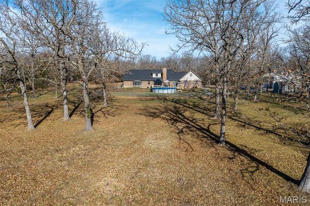 22198 Glencastle Lane, Lebanon, MO 65536