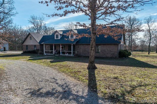 22198 Glencastle Lane, Lebanon, MO 65536