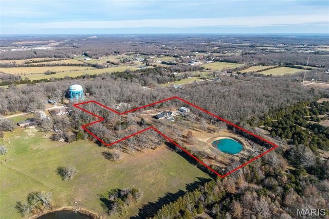 22198 Glencastle Lane, Lebanon, MO 65536