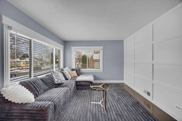 76 W 24th Street, Chicago Heights, IL 60411