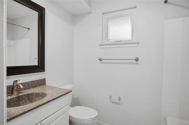 182 Greenleaf Lane, Conroe, TX 77304