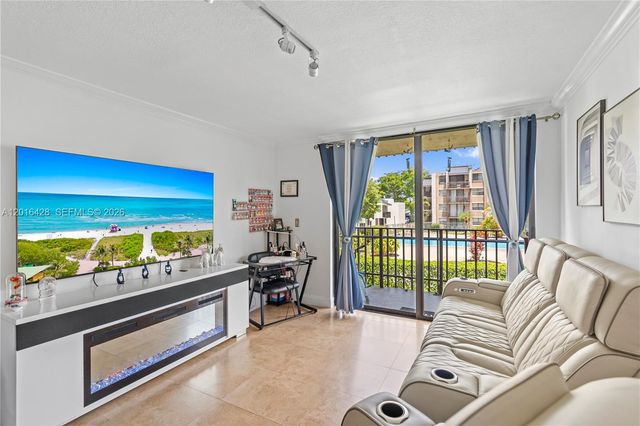 3561 SW 117th Ave 7-206, Miami, FL 33175