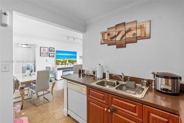 3561 SW 117th Ave 7-206, Miami, FL 33175