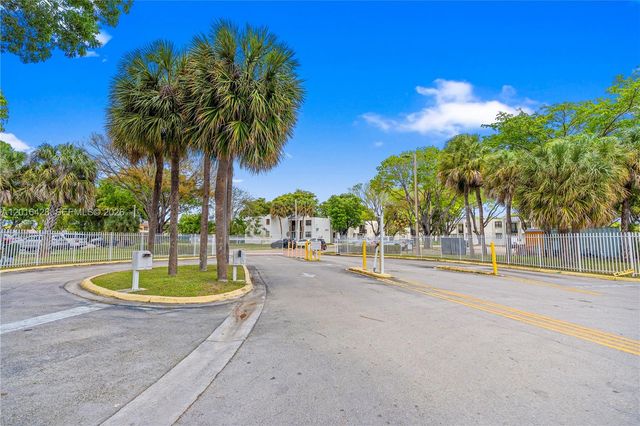 3561 SW 117th Ave 7-206, Miami, FL 33175