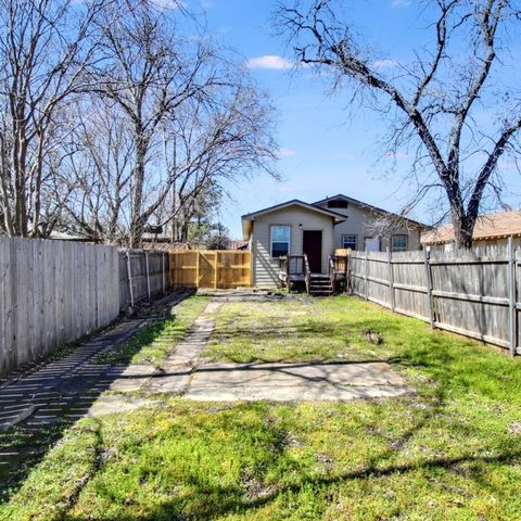2937 S Adams Street, Fort Worth, TX 76110