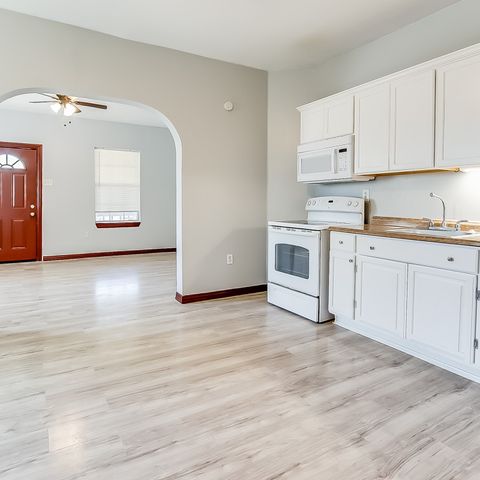 2937 S Adams Street, Fort Worth, TX 76110