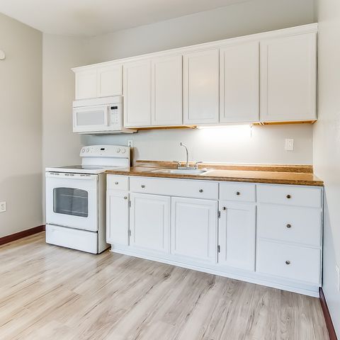 2937 S Adams Street, Fort Worth, TX 76110
