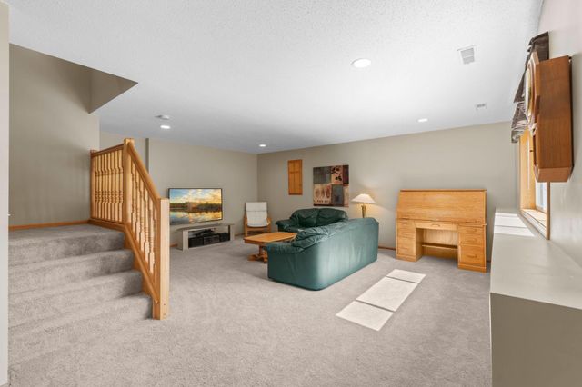 3331 98th Circle N, Brooklyn Park, MN 55443