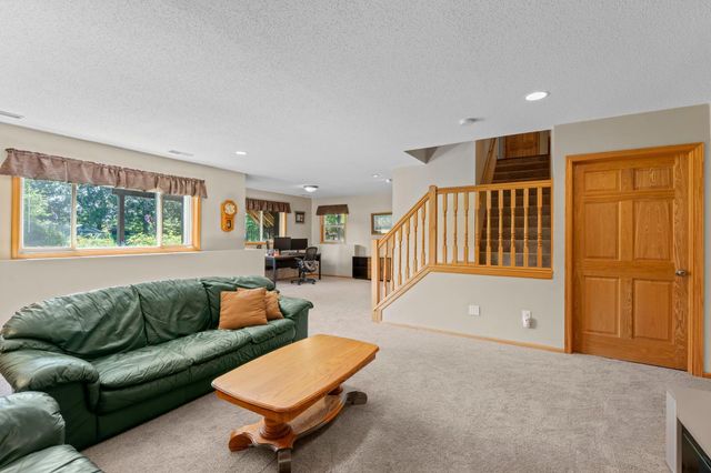 3331 98th Circle N, Brooklyn Park, MN 55443
