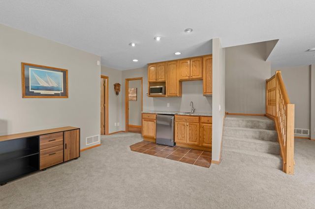 3331 98th Circle N, Brooklyn Park, MN 55443