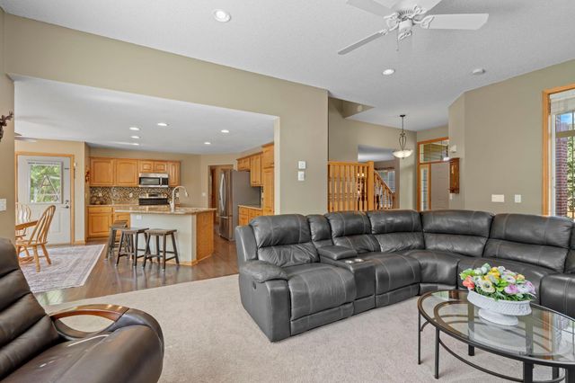 3331 98th Circle N, Brooklyn Park, MN 55443