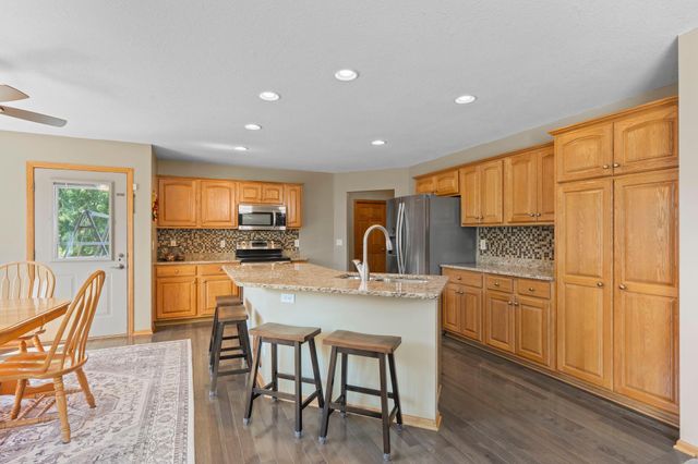 3331 98th Circle N, Brooklyn Park, MN 55443