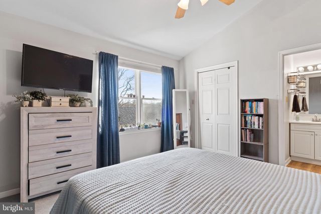 5412 OXFORD DR, Mechanicsburg, PA 17055