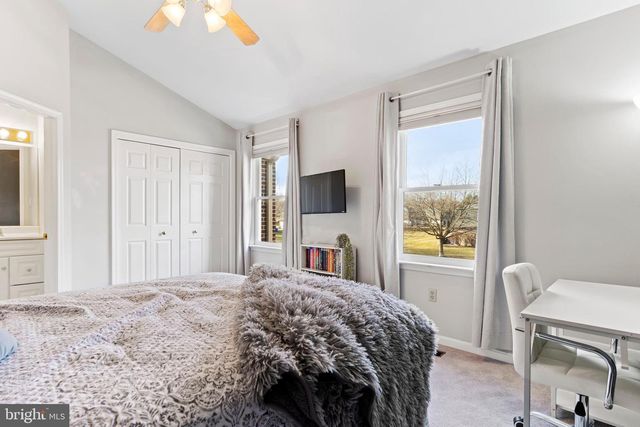 5412 OXFORD DR, Mechanicsburg, PA 17055