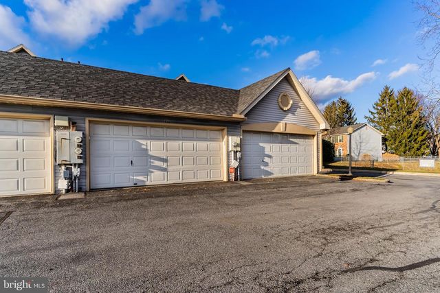 5412 OXFORD DR, Mechanicsburg, PA 17055