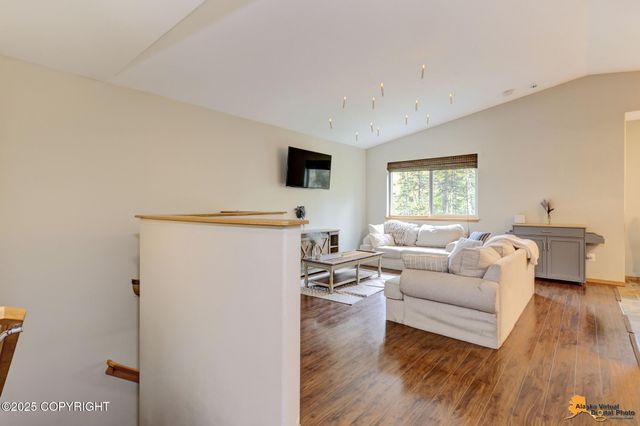 2475 N Raven's Flight Drive, Wasilla, AK 99654