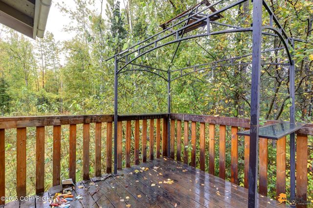 2475 N Raven's Flight Drive, Wasilla, AK 99654