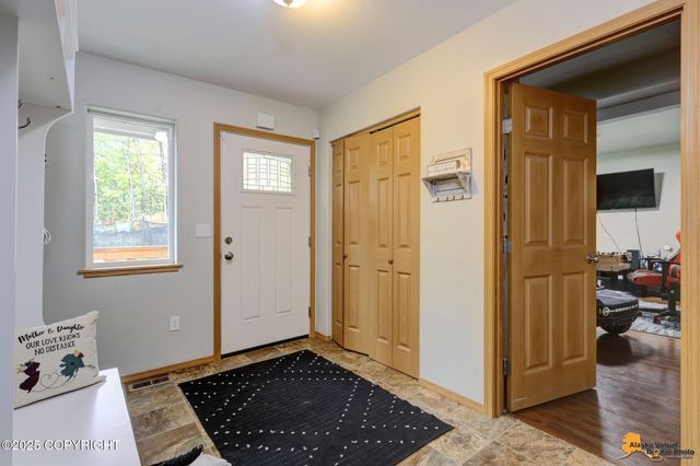2475 N Raven's Flight Drive, Wasilla, AK 99654