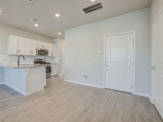 9015 Cattle Baron PATH 502, Austin, TX 78747