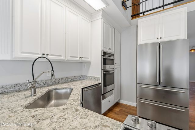 829 Old State Rd, Brandenburg, KY 40108