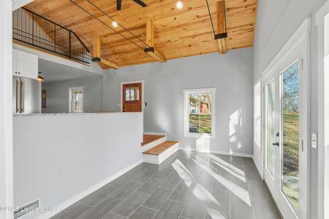 829 Old State Rd, Brandenburg, KY 40108