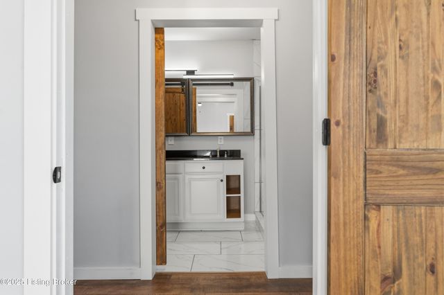 829 Old State Rd, Brandenburg, KY 40108