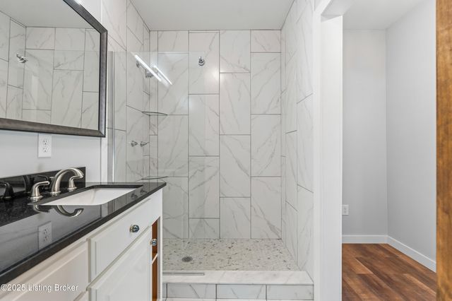 829 Old State Rd, Brandenburg, KY 40108