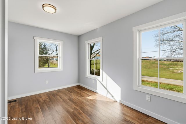 829 Old State Rd, Brandenburg, KY 40108