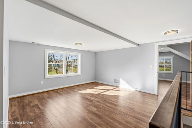 829 Old State Rd, Brandenburg, KY 40108