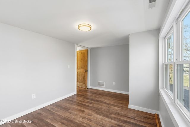 829 Old State Rd, Brandenburg, KY 40108