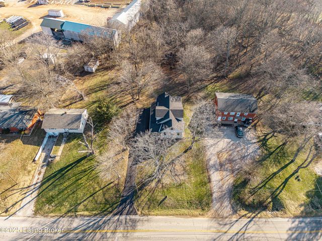 829 Old State Rd, Brandenburg, KY 40108