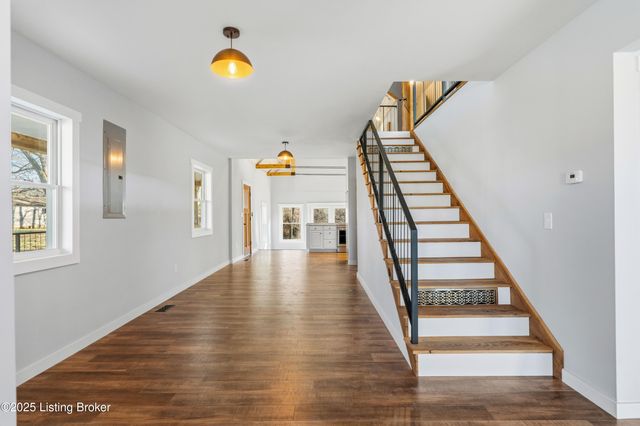 829 Old State Rd, Brandenburg, KY 40108