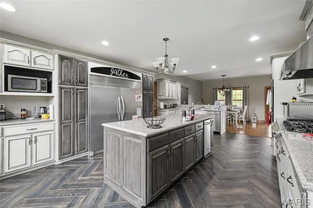 446 Cedar Breeze Drive, Sullivan, MO 63080